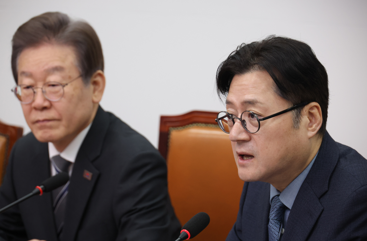 홍익표 더불어민주당 원내대표가 27일 국회에서 열린 최고위원회의에서 발언을 하고 있다. [연합]