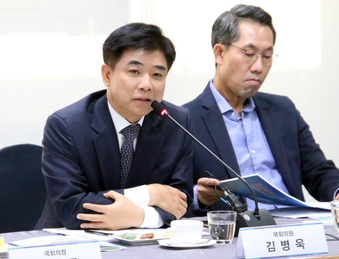 김병욱 더불어민주당 의원(왼쪽). [연합]