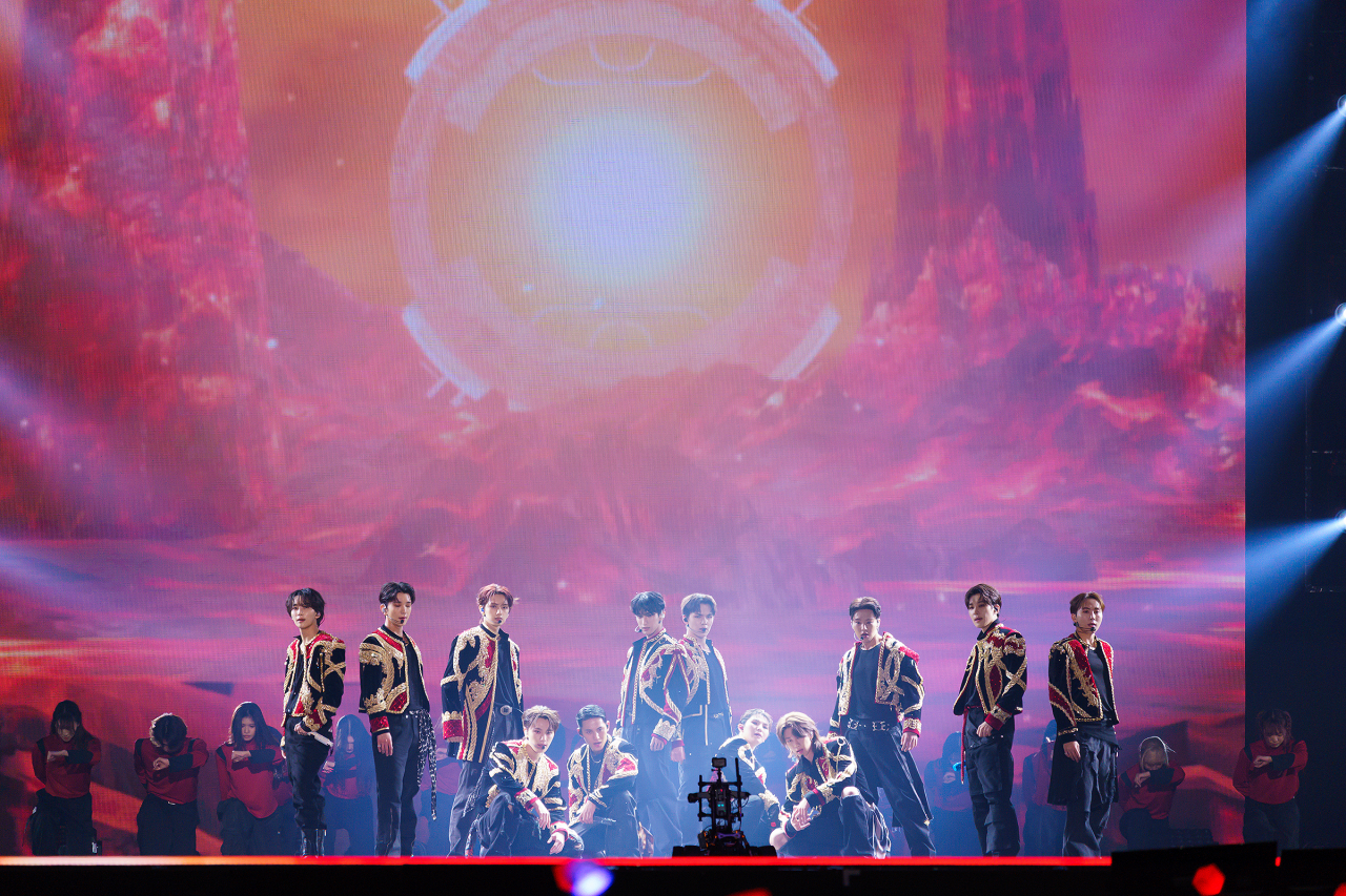 Seventeen performs megahit singles "God of Music'" and "Super" at the 2023 MAMA Awards on Wednesday. (Mnet)