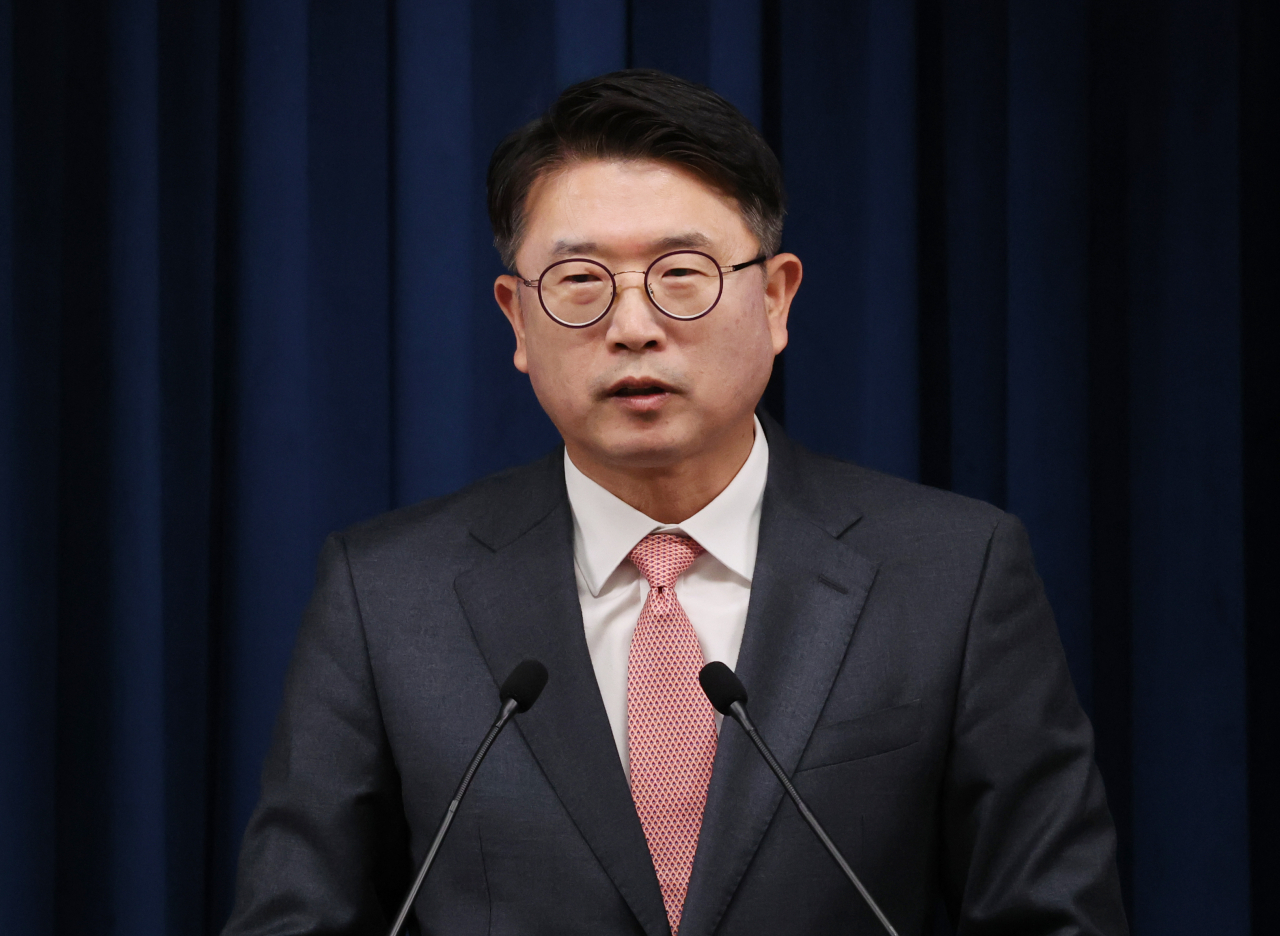 장상윤 신임 대통령실 사회수석이 30일 서울 용산 대통령실 청사에서 임명 소감을 밝히고 있다. [연합]