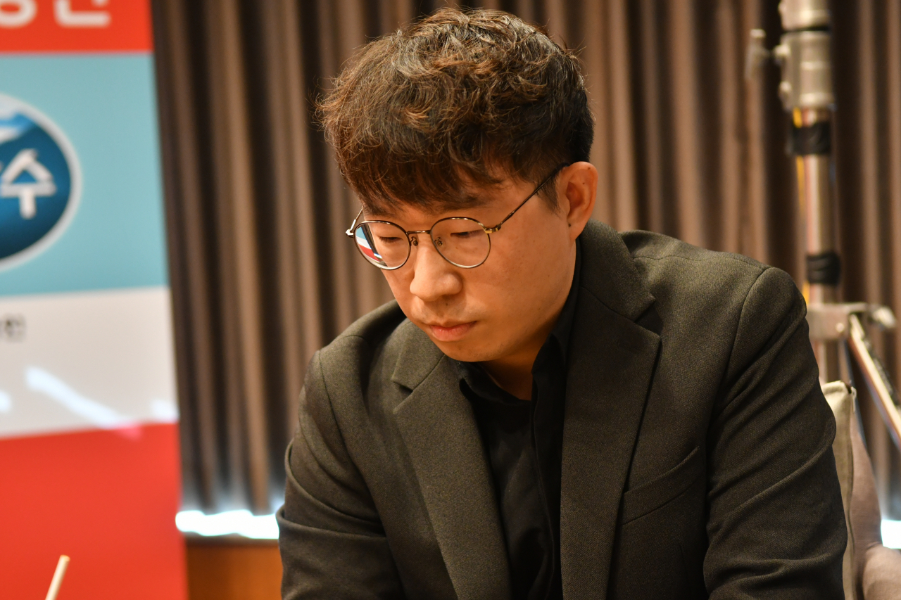 38세 베테랑 원성진 9단이 선전했지만 아쉽게 셰얼하오 9단에 반집패했다.[한국기원 제공]