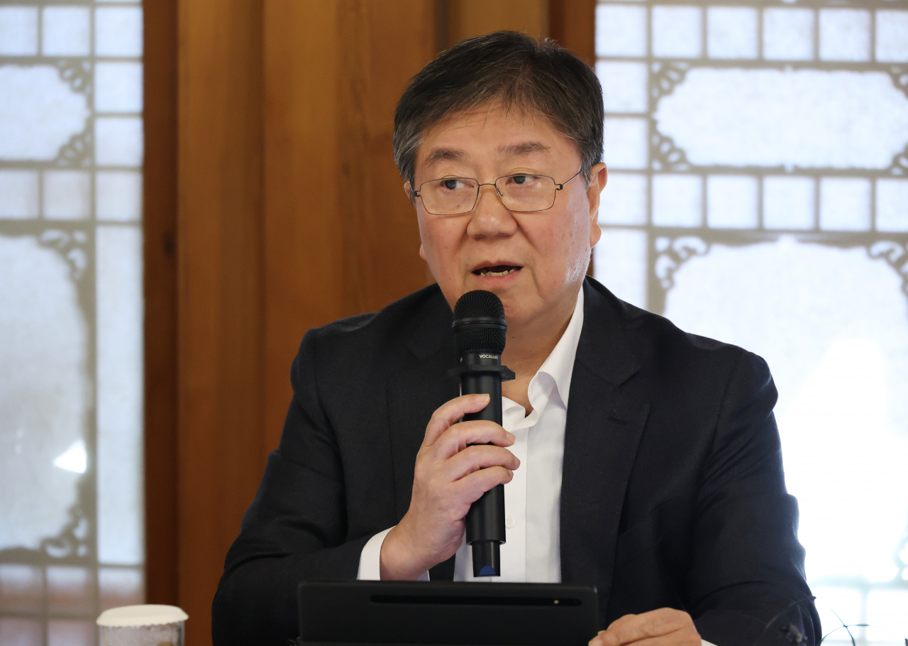 김대기 대통령 비서실장이 3일 오후 서울 종로구 삼청동 총리 공관에서 열린 고위 당·정·대 협의회에서 발언하고 있다. [연합]