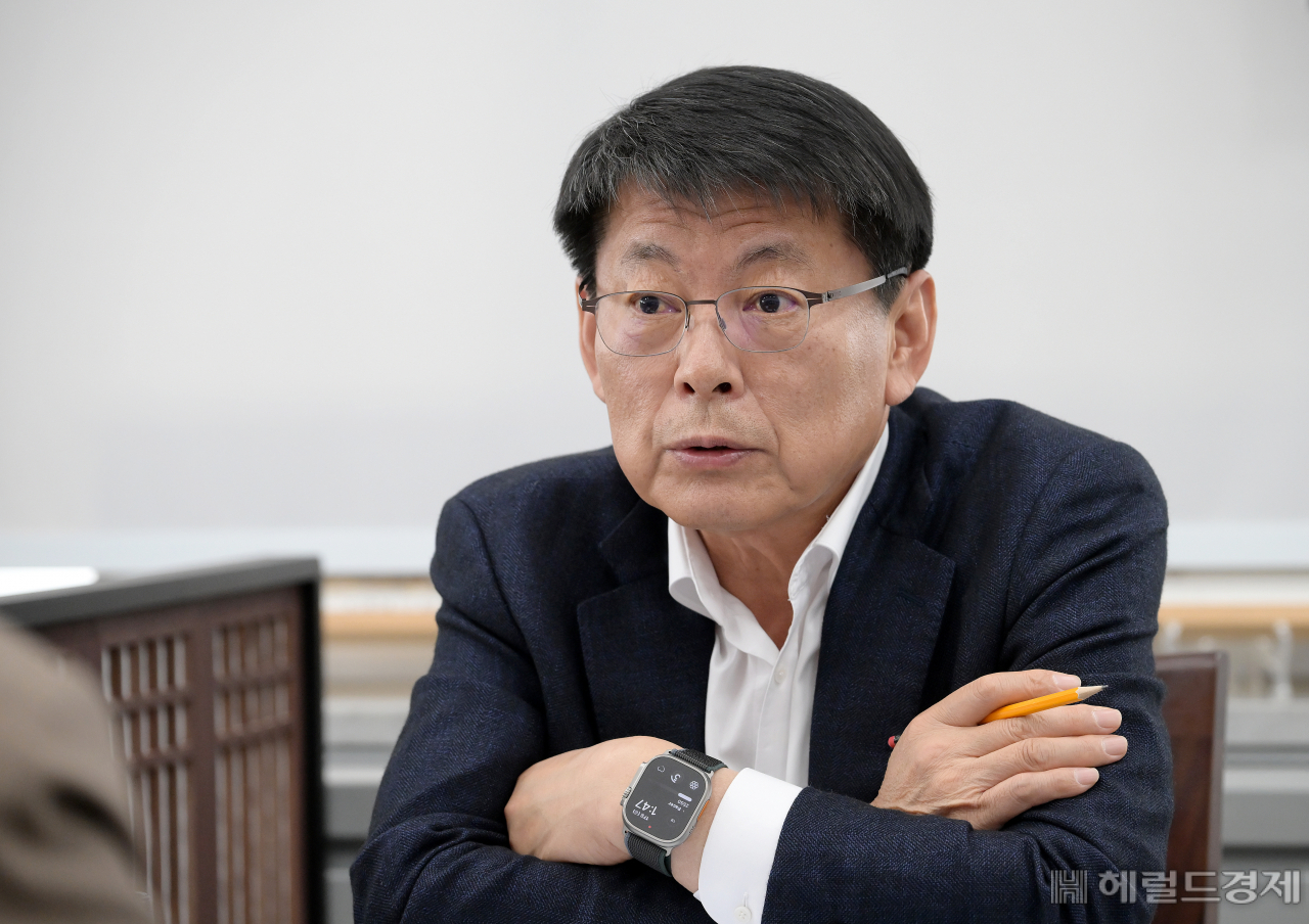 서삼석 국회 예산결산특별위원회 위원장이 17일 오후 서울 여의도 극회에서 헤럴드경제와 인터뷰를 하고 있다. 이상섭 기자