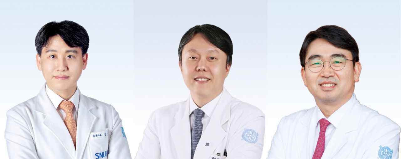 전재현(왼쪽부터) 분당서울대병원 심장혈관흉부외과 교수, 성용원 서울특별시보라매병원 흉부외과 교수, 김관민 분당서울대병원 심장혈관흉부외과 교수. [분당서울대병원 제공]