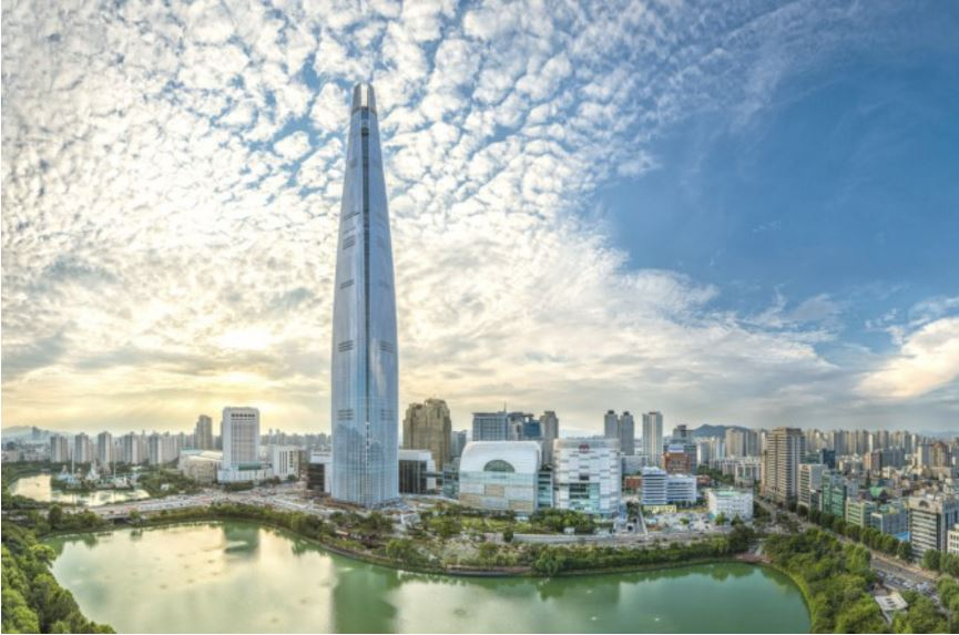 롯데바이오로직스가 입주한 롯데월드타워. [롯데그룹 제공]