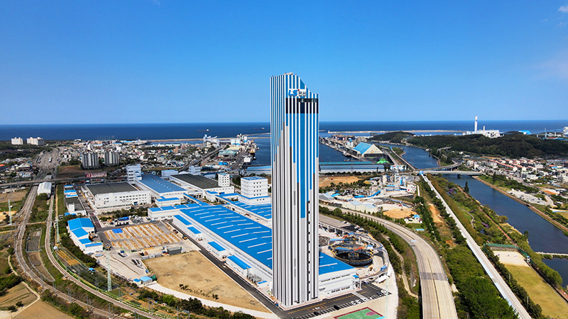 강원도 동해시 LS전선 HVDC(초고압직류송전) 케이블 전용 공장 전경 [LS전선 제공]