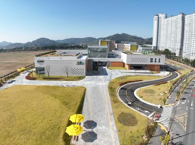 신대도서관 전경.