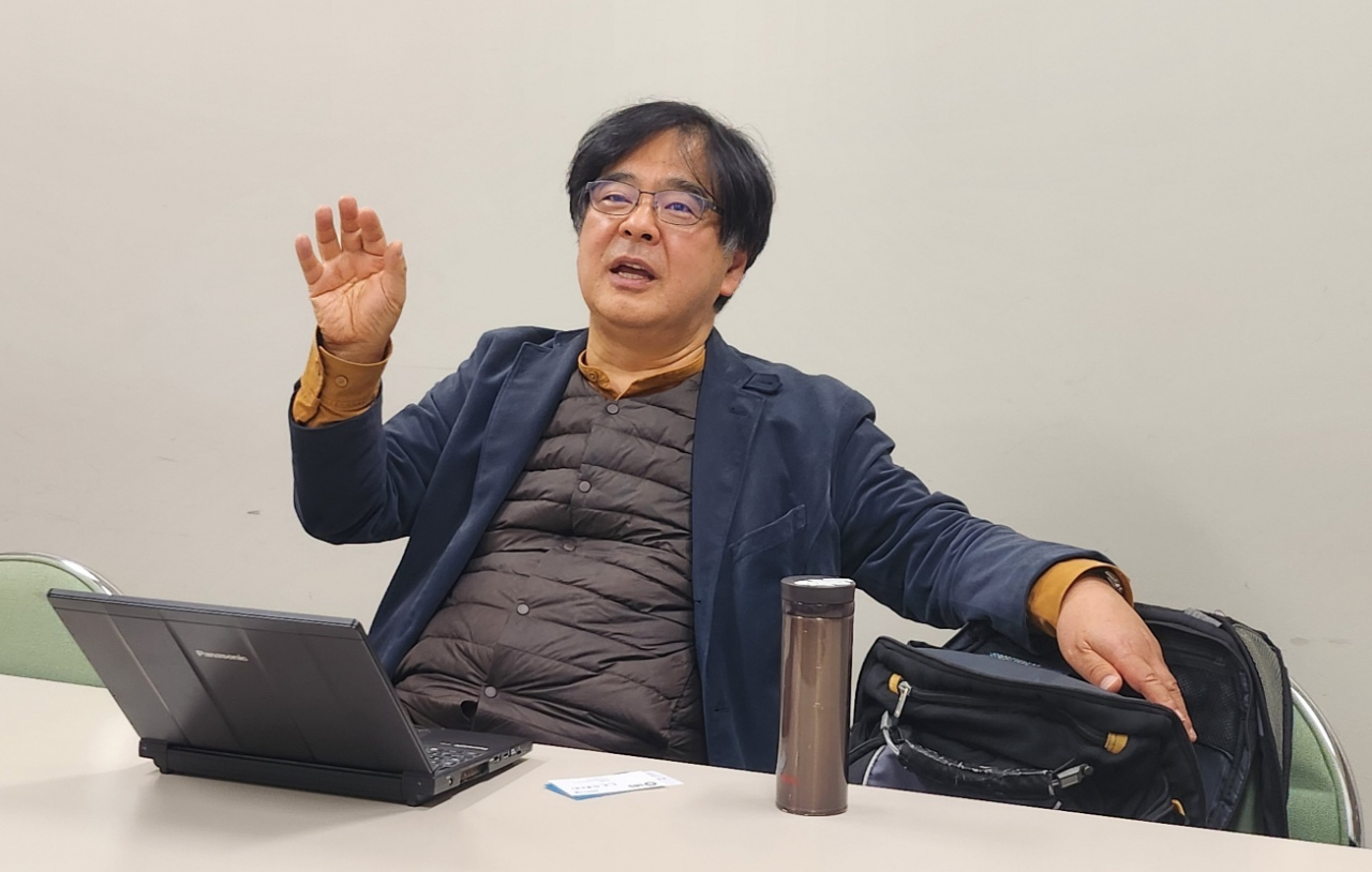 기미야 다다시 일본 도쿄대 교수가 지난달 29일 와세다대학 국제회의장에서 외교부 기자단과 인터뷰하고 있다. [외교부 공동취재단]