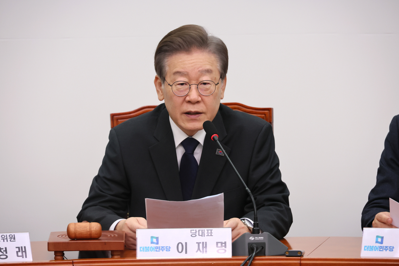 이재명 더불어민주당 대표가 8일 국회에서 열린 최고위원회의에서 발언하고 있다. [연합]