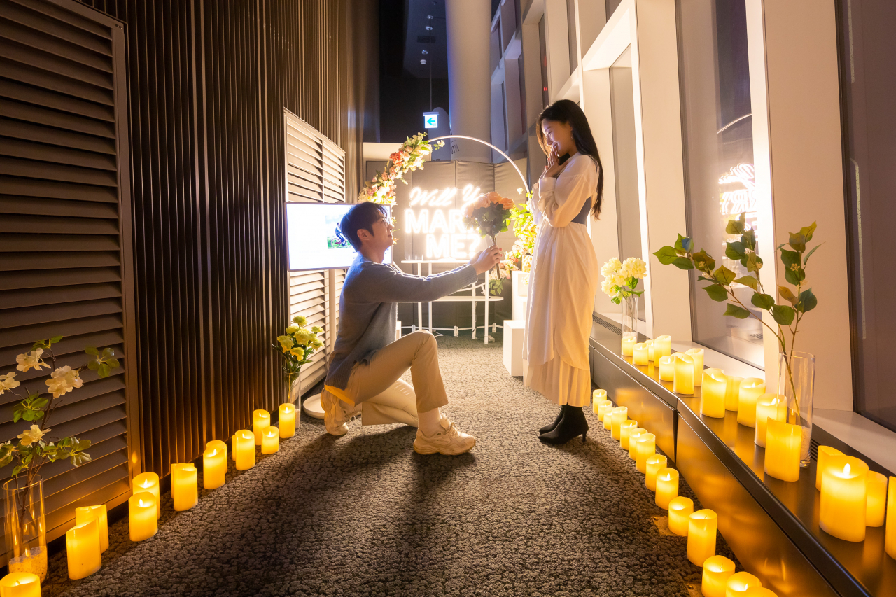 서울스카이 500m 높이에서 감행한 프로포즈
