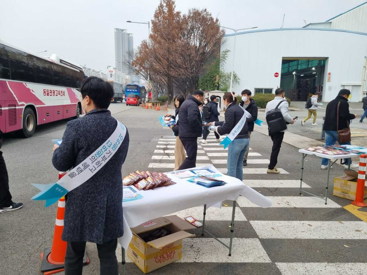 담양군이 연말정산 기간을 맞아 기업체 근로자들을 대상으로 고향사랑기부제 집중 홍보 캠페인을 진행하고 있다.