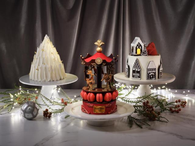 Grand InterContinental Seoul Parnas showcases luxury cakes, including a limited edition "merry-go-round" cake (center) priced at 250,000 won. (Courtesy of Grand InterContinental Seoul Parnas)