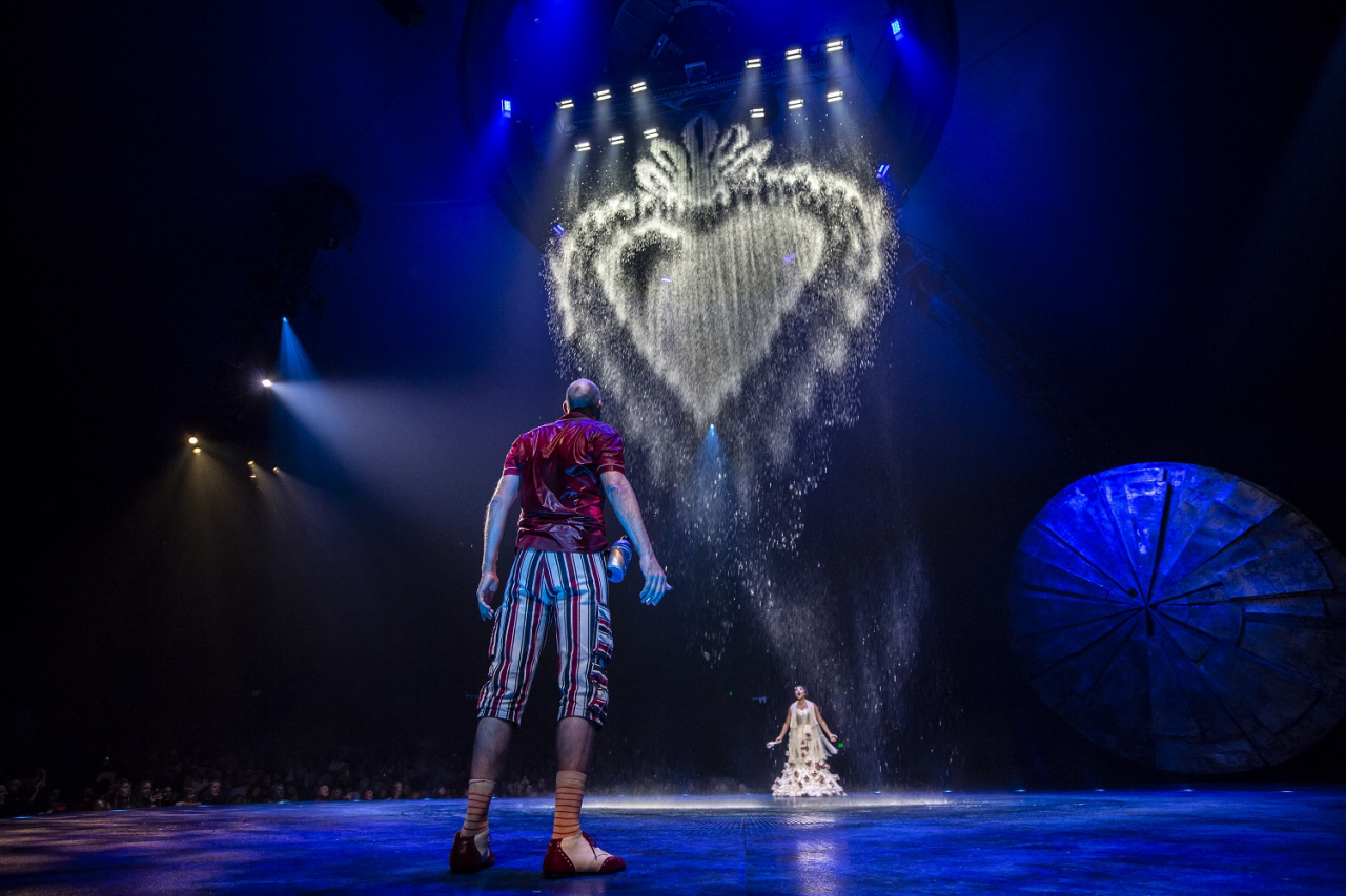 태양의서커스 ‘루치아(LUZIA)’는 빅탑 투어 사상 최초로 아크로바틱 퍼포먼스에 ‘물(Water)’을 활용한 공연이다. [마스트인터내셔널 제공]
