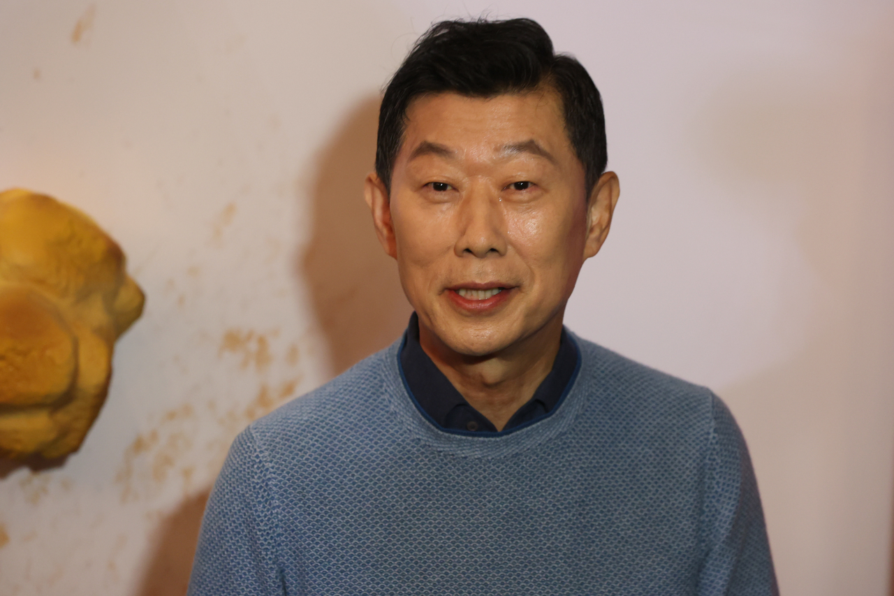 김홍국 하림그룹 회장이 11월 1일 오전 서울 강남구 CGV청담씨네시티에서 열린 '푸디버디' 브랜드 론칭 행사에서 인터뷰를 하고 있다. [연합]