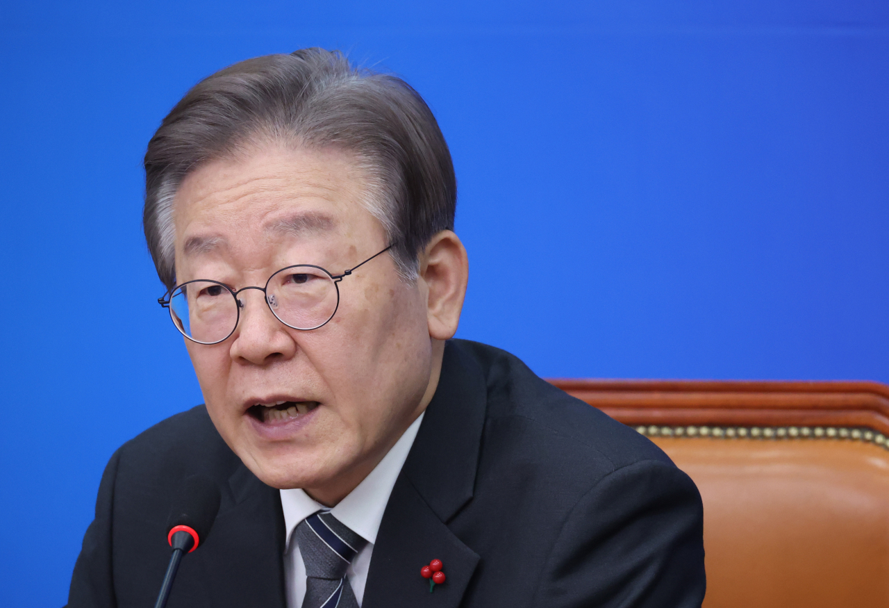 이재명 더불어민주당 대표가 20일 국회에서 열린 최고위원회의에서 발언을 하고 있다. [연합]