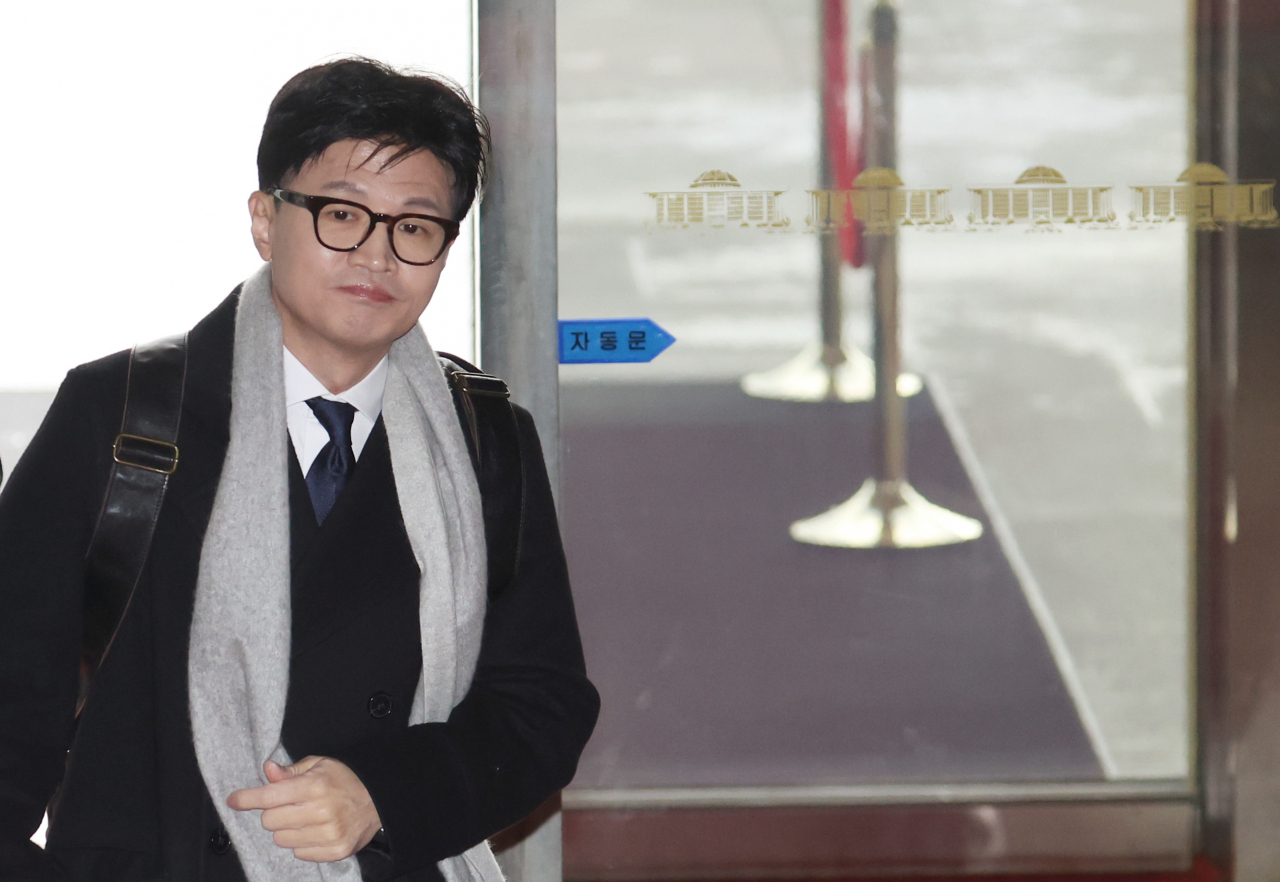 한동훈 법무장관이 20일 국회에서 열린 예산결산특별위원회 전체회의에 출석하기 위해 본청으로 들어서고 있다. [연합]