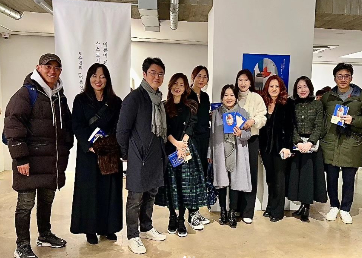 최동석 전 아나운서와 KBS 동료들.[인스타그램]
