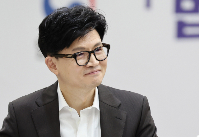 한동훈 법무부 장관이 21일 국민의힘 비상대책위원장직을 수락했다. [연합]