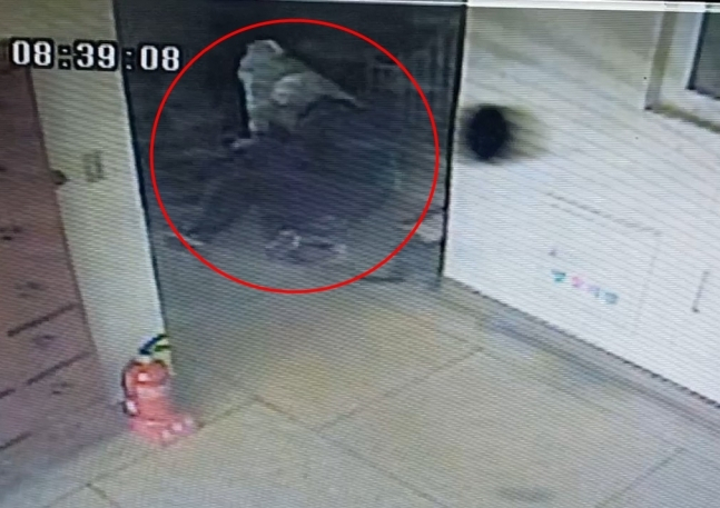 심폐소생술 하는 이혜민 양. [대전서부소방서 제공]