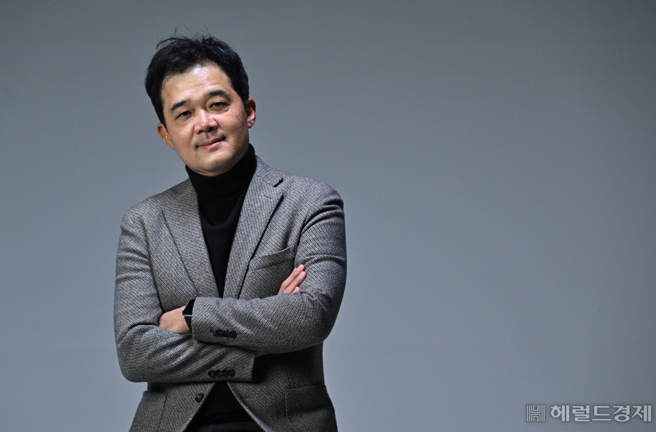 서울 용산구 헤럴드스퀘어에서 만난 김병국 이솔 대표는 “기존 EUV 업계의 전통적 방식이 아닌 파괴적 기술로 EUV 시장 독점을 깼다”며 이솔의 경쟁력을 강조했다. 임세준 기자