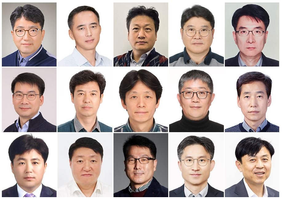 삼성그룹이 사내 최고 기술전문가를 의미하는 ‘2024 삼성 명장’ 15명을 선정했다. (윗줄 왼쪽부터) 삼성전자 DX부문 장원 명장, 이세준 명장, 박주언 명장, 김영범 명장, 천영일 명장 (중간줄 왼쪽부터) 삼성전자 DS부문 명영광 명장, 박기동 명장, 양우진 명장, 윤종우 명장, 최규식 명장 (아랫줄 왼쪽부터) 삼성디스플레이 신상욱 명장, 이형종 명장, 삼성전기 조명래 명장, 임경환 명장, 삼성SDI 최영진 명장 [삼성전자 제공]