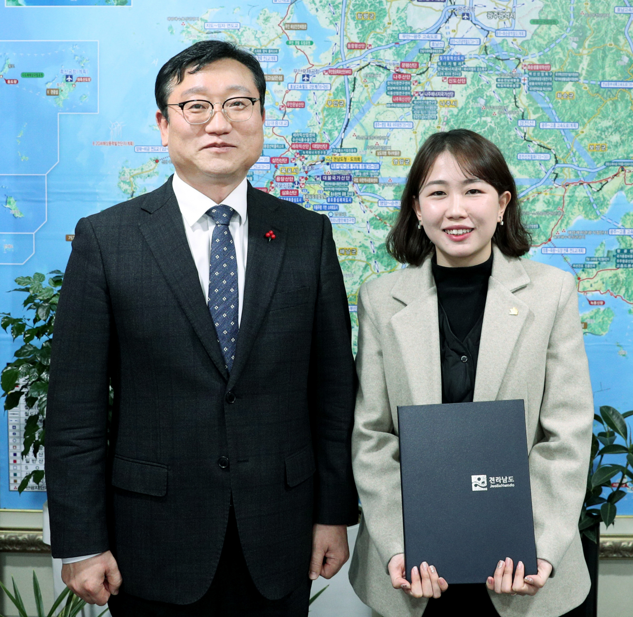 베트남 출신 여성이 전남도 7급 상당의 공무원에 선발됐다