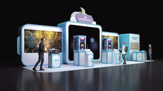 SK하이닉스가 CES 2024에서 운영하는 HBM3E 기반 생성형 AI 기술 적용된 ‘AI 포춘텔러(AI Fortune Teller)’ [SK하이닉스 제공]