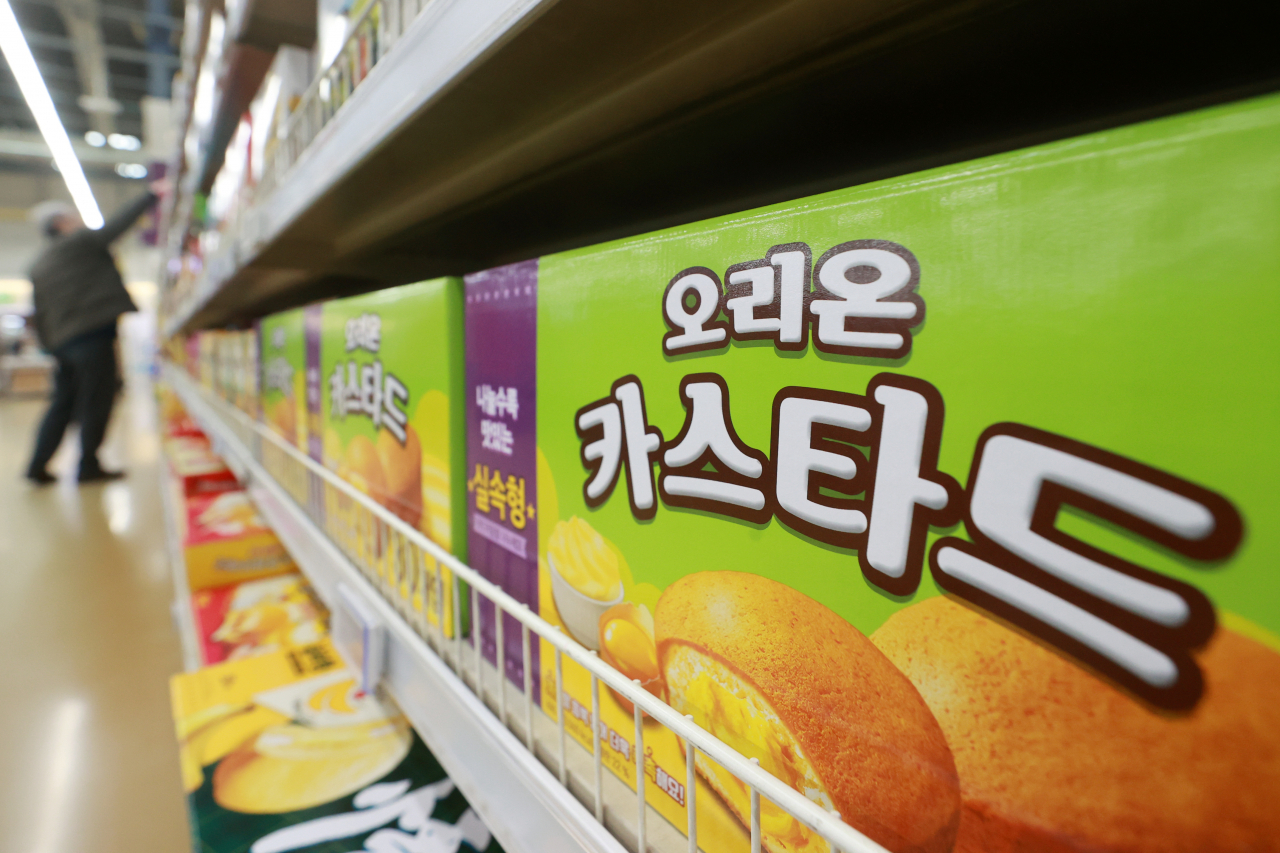 서울의 한 대형마트에 진열된 오리온 카스타드. 연합뉴스