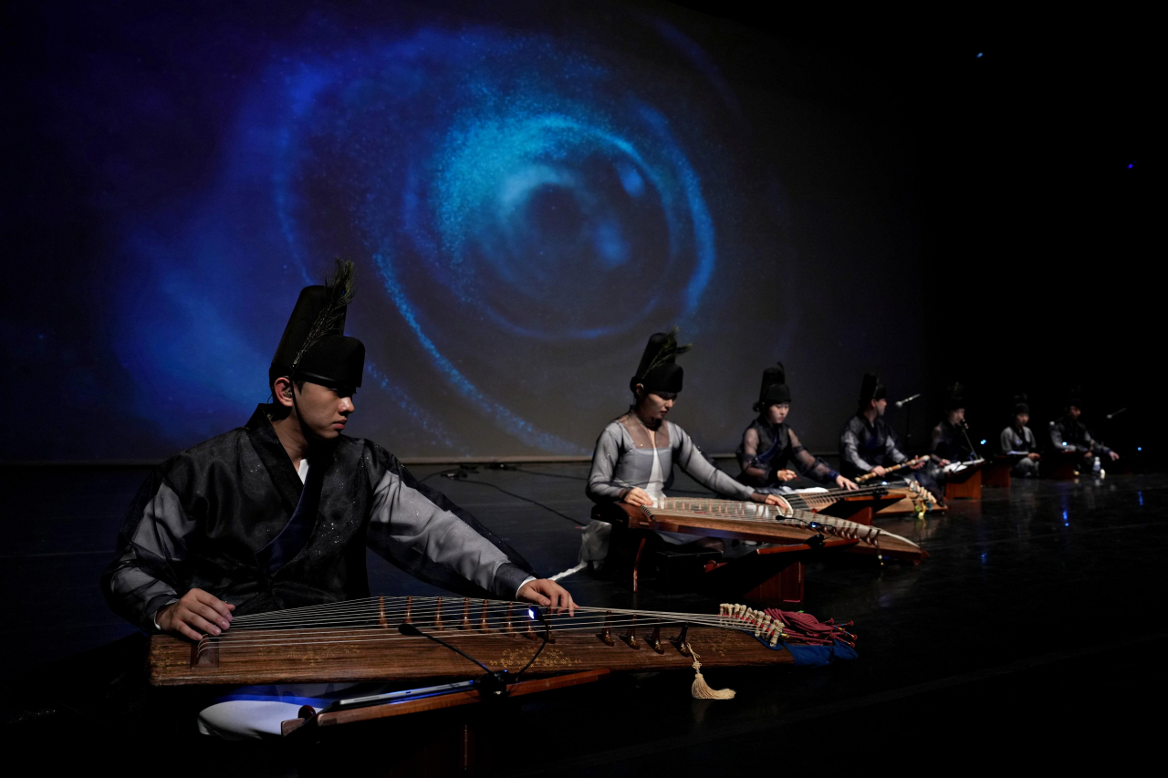 "Man, Jung, Sak and Man -- Memories of Forgotten Tempo" (Arts Council Korea)