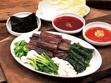 [Weekender] Savor the season: Indulge in Korean winter delicacies