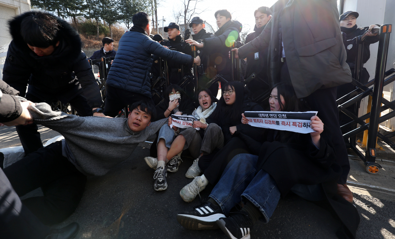 경찰이 지난 6일 용산 대통령실 내부로 진입을 시도한 한국대학생진보연합(대진연)에 대해 구속영장을 신청했다고 8일 밝혔다. [헤럴드DB]