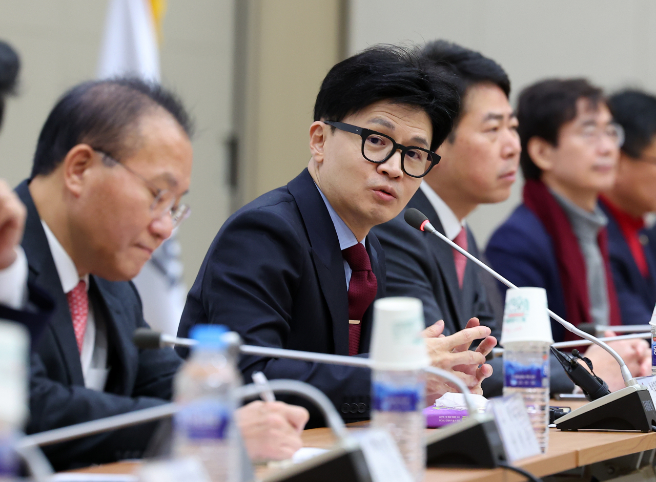 한동훈 국민의힘 비상대책위원장이 11일 오전 부산항국제전시컨벤션센터에서 열린 비상대책위원회에서 발언하고 있다. [연합]