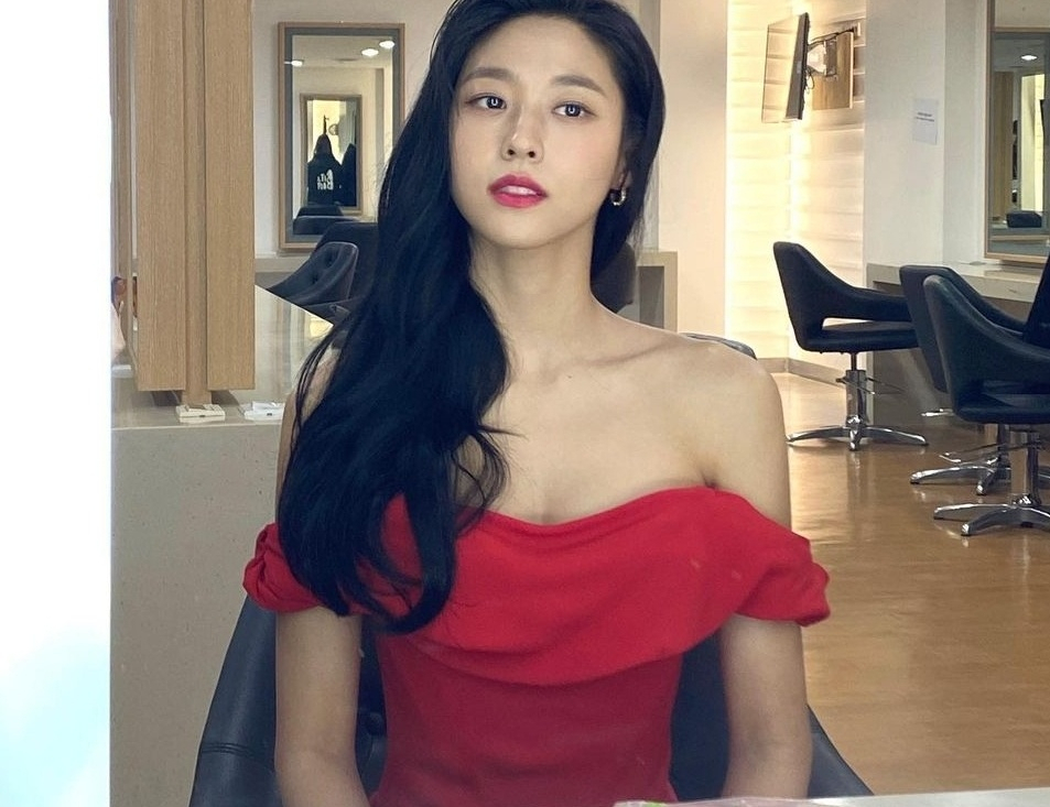 설현 “167㎝인데 체중 48㎏로 정해줬다”…‘어린’ 아이돌 연습생, 이런 일 없어진다?