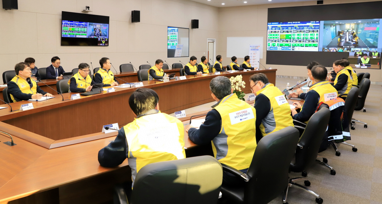한국남부발전이 11일 겨울철 전력수급위기 대비 비상훈련을 실시하고 있다. [사진=한국남부발전]