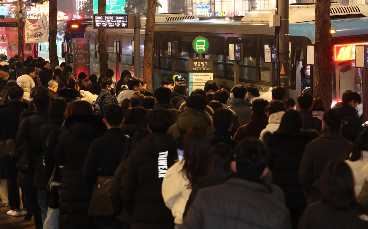 “길 막히는데 정류장 옮겨봤자” 시내 빠져나가는데 1시간…버스 타기 너무 힘들어 [지구, 뭐래?]