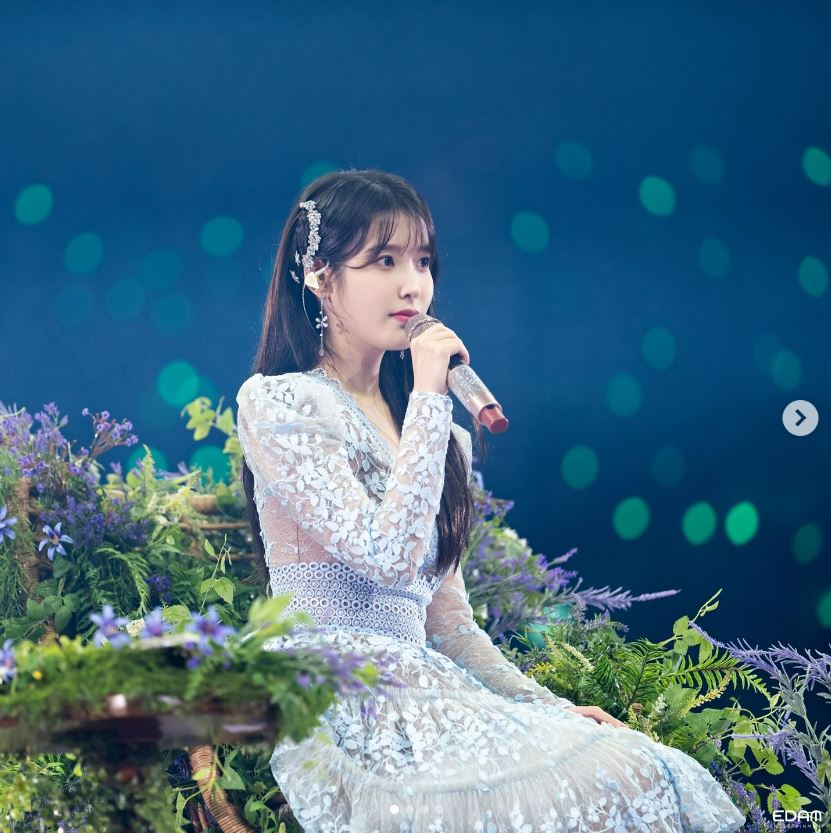 Singer IU (EDAM Entertainment)