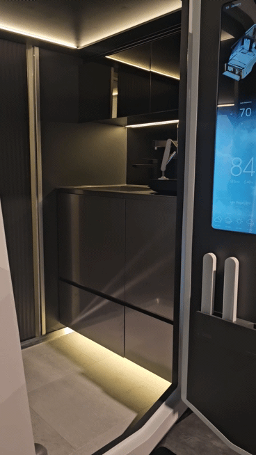 ‘CES 2024’ LG전자 부스에 전시된 ‘LG 본보야지’ 내부 모습. 김민지 기자