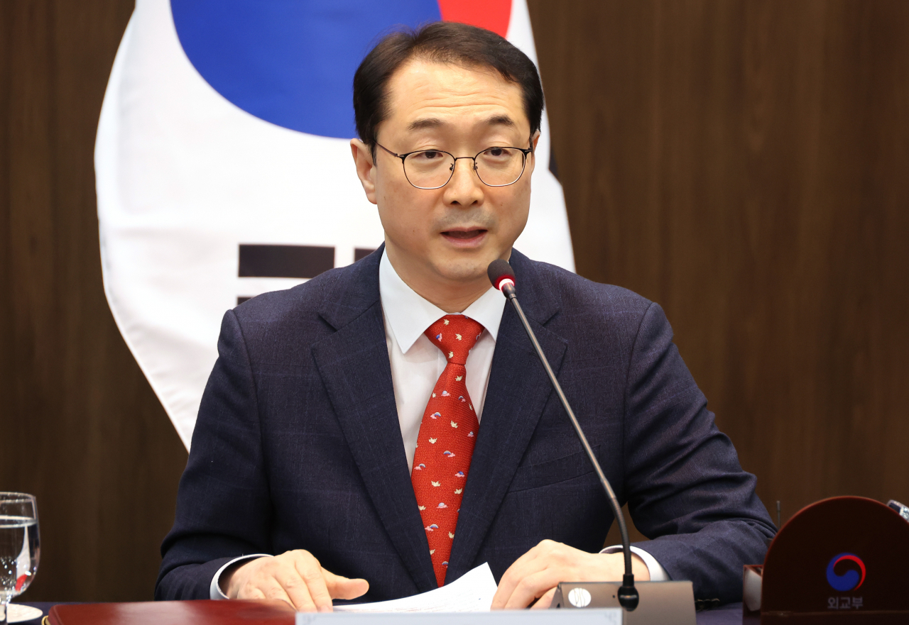 김건 외교부 한반도평화교섭본부장이 18일 서울 종로구 외교부 청사에서 열린 한미일 북핵수석대표협의에서 발언하고 있다. [연합]