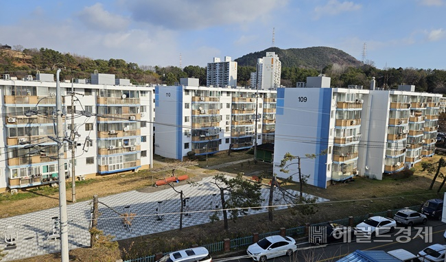 광양시 광양읍 칠성주공아파트 전경.