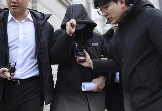약물에 취해 차를 몰다 행인을 치어 숨지게 한 '압구정 롤스로이스' 사건 운전자에게 마약류를 처방한 의사 염모씨. [연합]