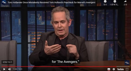 미 토크쇼에 출연해 과거 해프닝 얘기하는 톰 홀랜더 ['레이트 나이트 위드 세스 마이어스'(Late Night with Seth Meyers) 유튜브 채널 동영상 캡처]