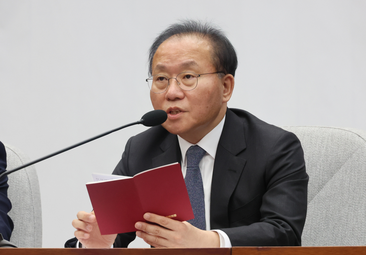 윤재옥 국민의힘 원내대표가 26일 국회에서 열린 원내대책회의에서 발언하고 있다. [연합]