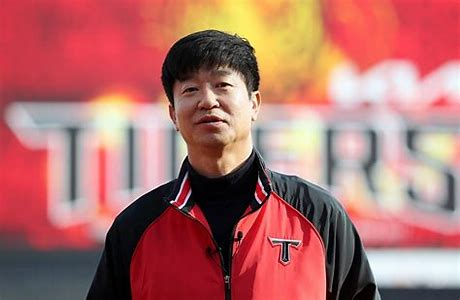 김종국 감독