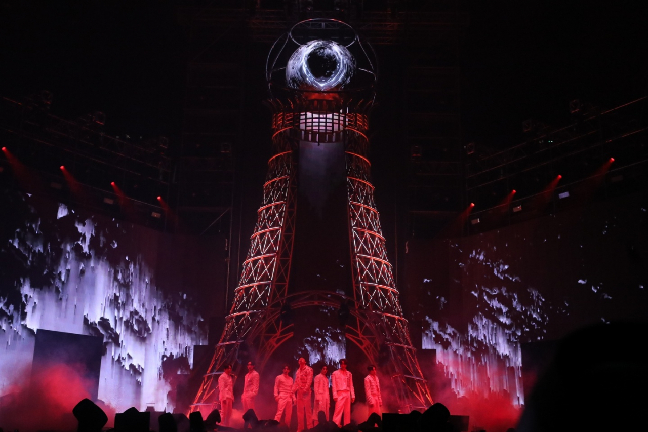 Ateez members perform during their second world tour concert, "Towards The Light: Will To Power,” in Seoul, Sunday. (KQ Entertainment)