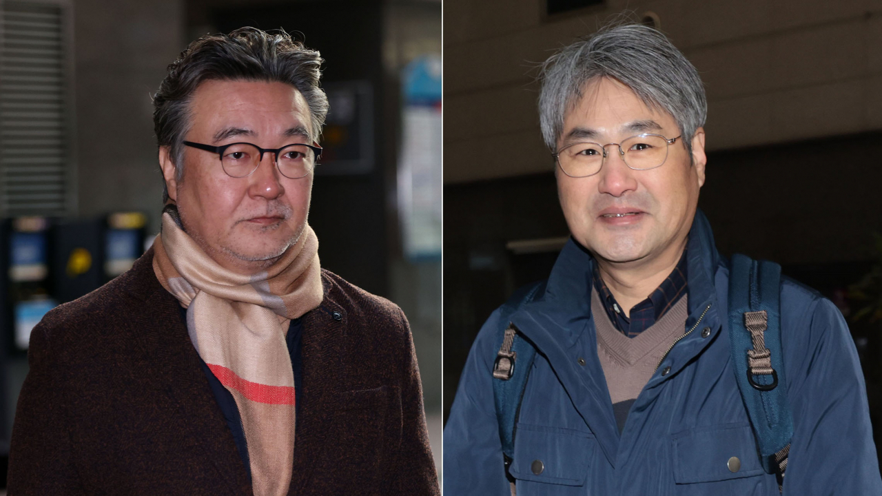 제4 이동통신사 선정을 위한 5G 28㎓ 주파수 대역 경매가 재개된 29일 오전 마이모바일 윤호상 입찰대리인(왼쪽)과 스테이지엑스 한윤제 입찰대리인이 서울 송파구 한국인터넷진흥원 서울사무소로 들어서고 있다. [연합]