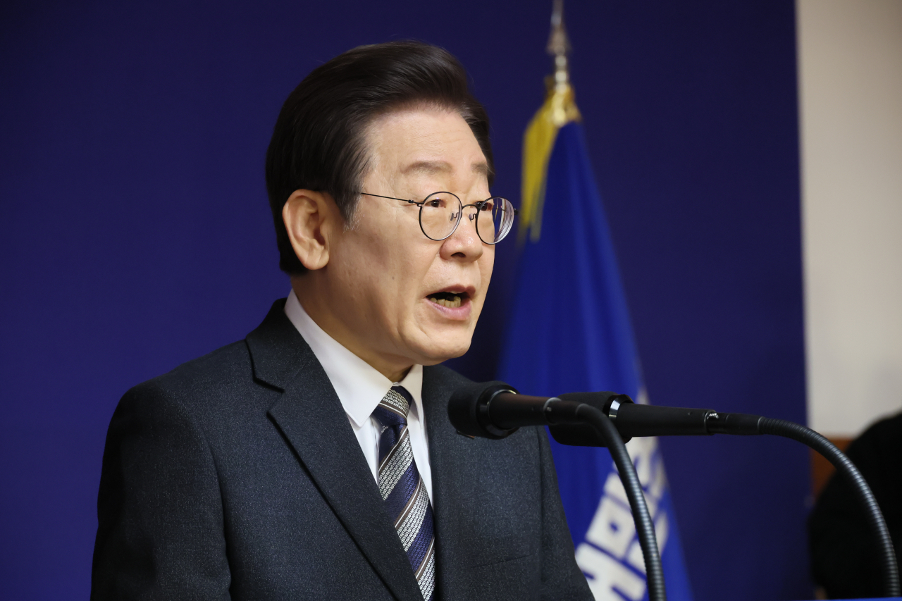 이재명 더불어민주당 대표가 31일 서울 여의도 국회 사랑재에서 신년 기자회견을 하고 있다. [연합]