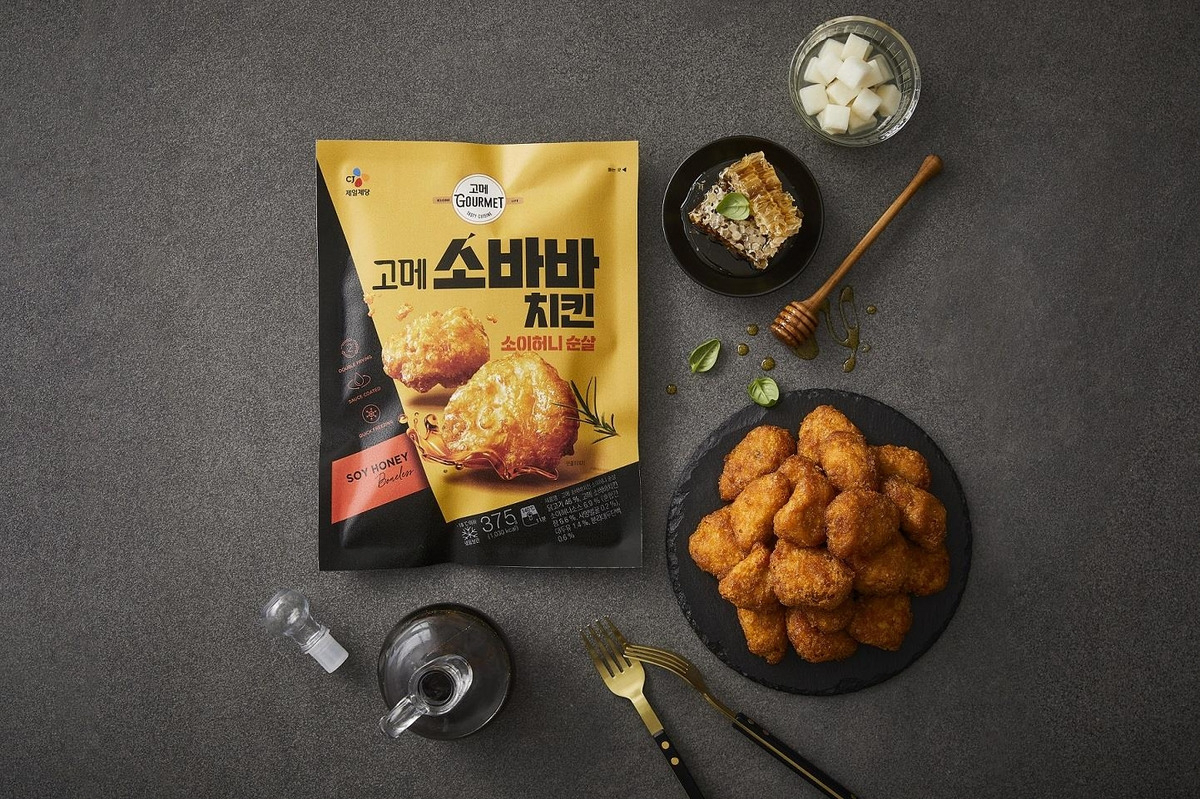 CJ제일제당의 냉동치킨 제품인 고메소바바치킨. [CJ제일제당 제공]