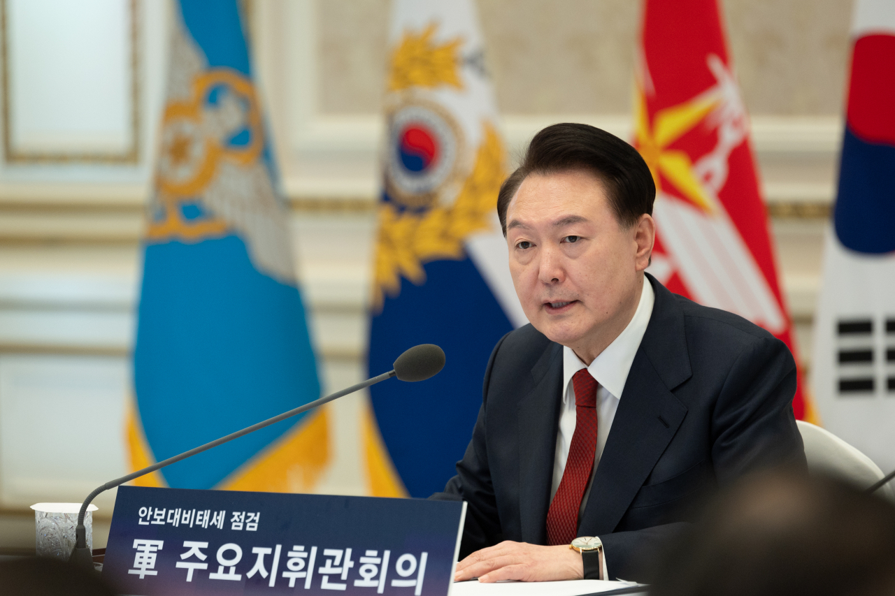 윤석열 대통령이 지난 31일 청와대 영빈관에서 열린 군 주요지휘관 회의에서 모두발언을 하고 있다. [연합]