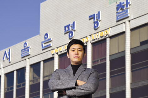 이연일 은평경찰서 형사가 지난달 26일 서울 은평구 은평경찰서에서 헤럴드경제와 인터뷰에 앞서 포즈를 취하고 있다. 임세준 기자