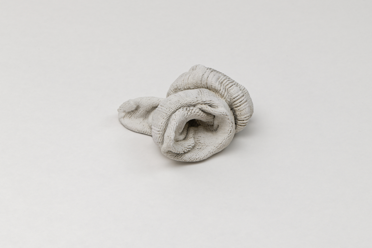 Etienne Chambaud, Topos, 2024. [에스더쉬퍼 제공]